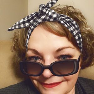 Meet your Posher, Teri